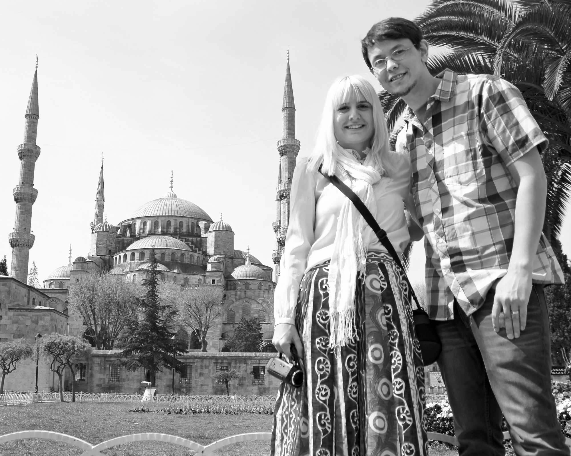 Lisa and Josh outside the Blue Mosque