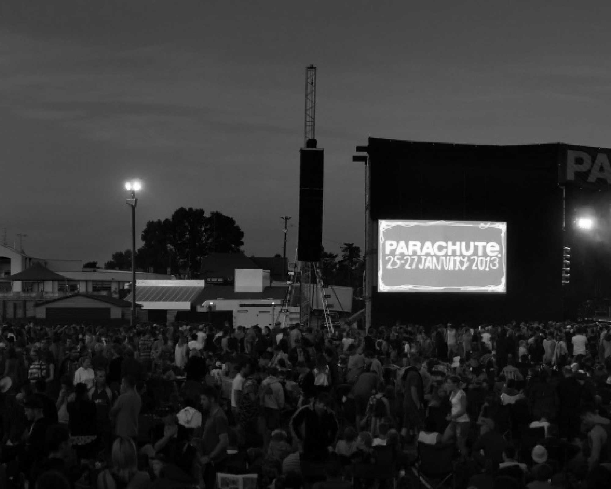 Parachute 2013 Panorama